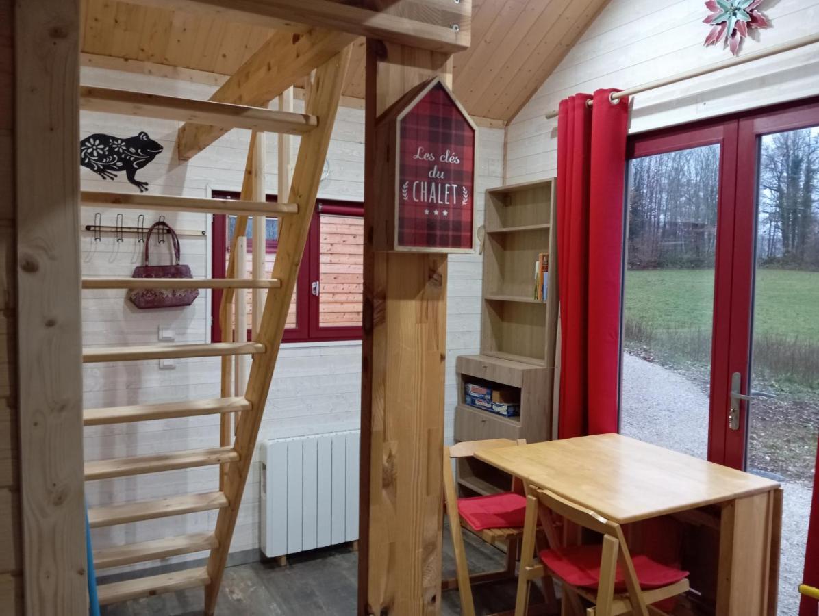 La P'Tite Maison Bois Du Herisson Menetrux-en-Joux Exterior photo